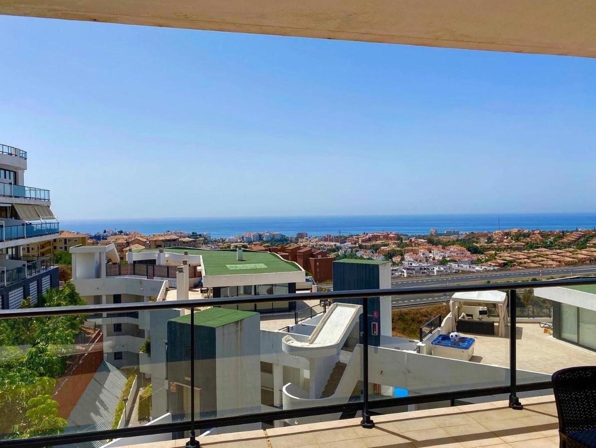 CT 167 - Hollywood Hills en Riviera del Sol Appartement Sitio de Calahonda Buitenkant foto